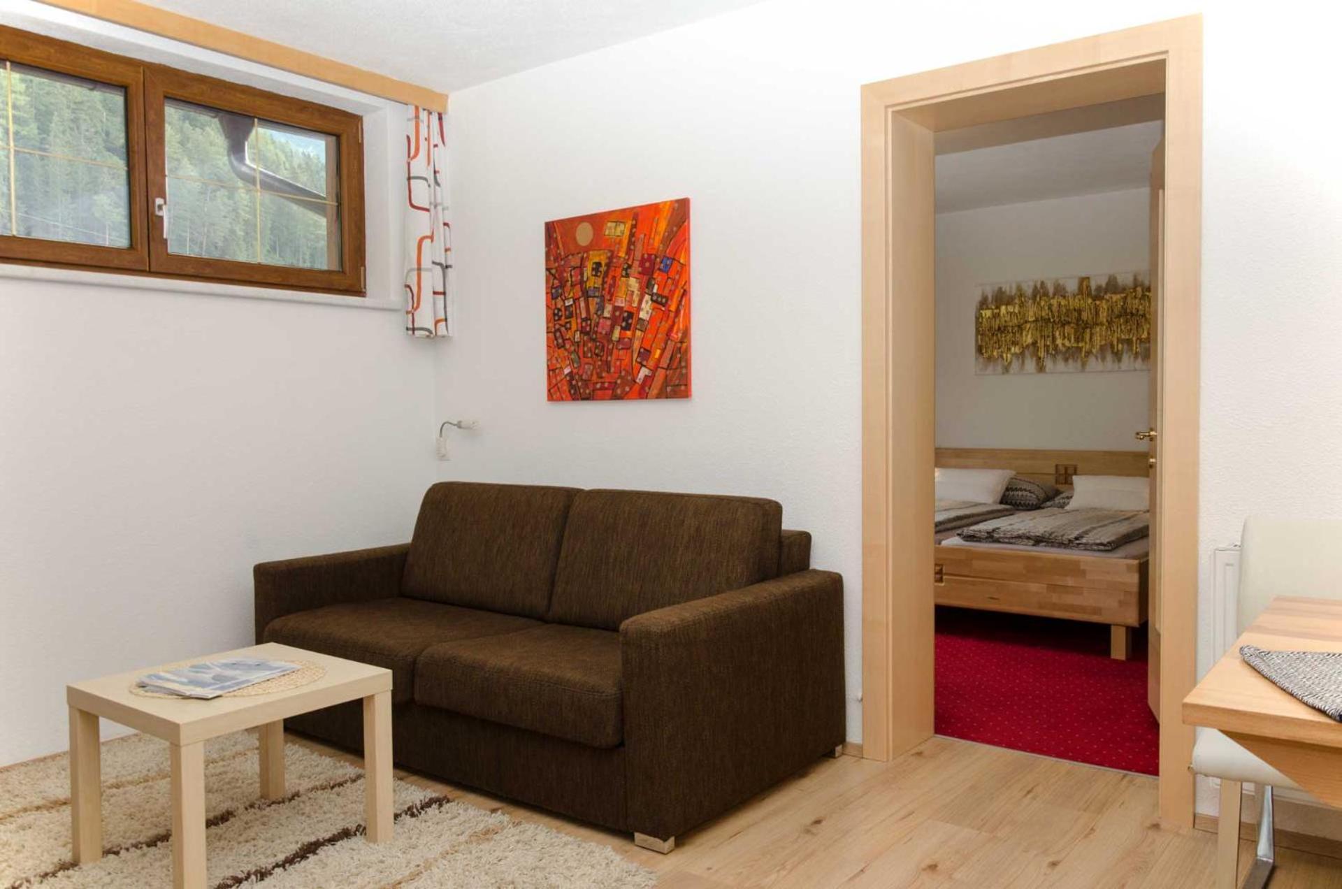 Haus Alpin Apartments ペットイ・アム・アールベルク エクステリア 写真